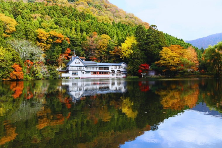 九州福岡夏季~萌熊電車+人氣動物園+小倉城和服變妝體驗+三大蟹溫泉五日(福岡進出-星宇)