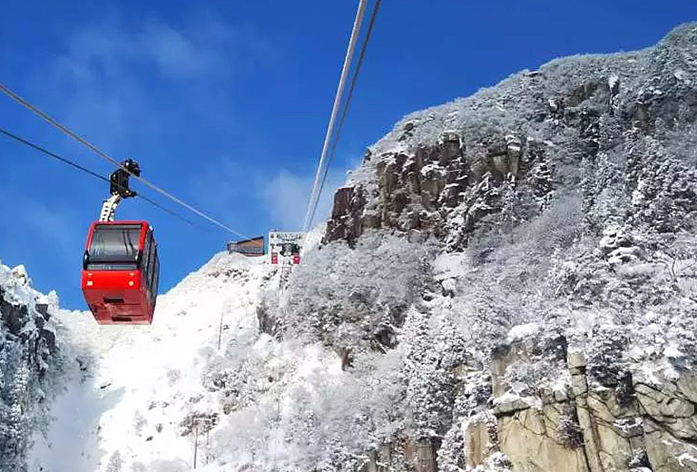 大阪冰雪海洋奇緣｜震撼樹冰纜車×雪盆樂×螃蟹燒烤泡湯五日+童話草屋根+清水寺+雪盆體驗+須磨海洋世界+御在所纜車(星宇)