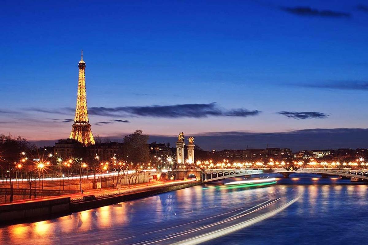 優選德國.瑞士.法國~浪漫新天鵝堡.絕美少女峰.經典羅浮宮.香檳酒廠.情訂巴黎香頌12天