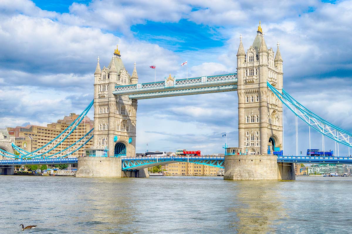 五星奇幻·英蘇愛傳奇13天~彼得兔下午茶.巨人堤道.巨石陣.鐵達尼號.哈利波特大禮堂.雙城堡x雙酒廠