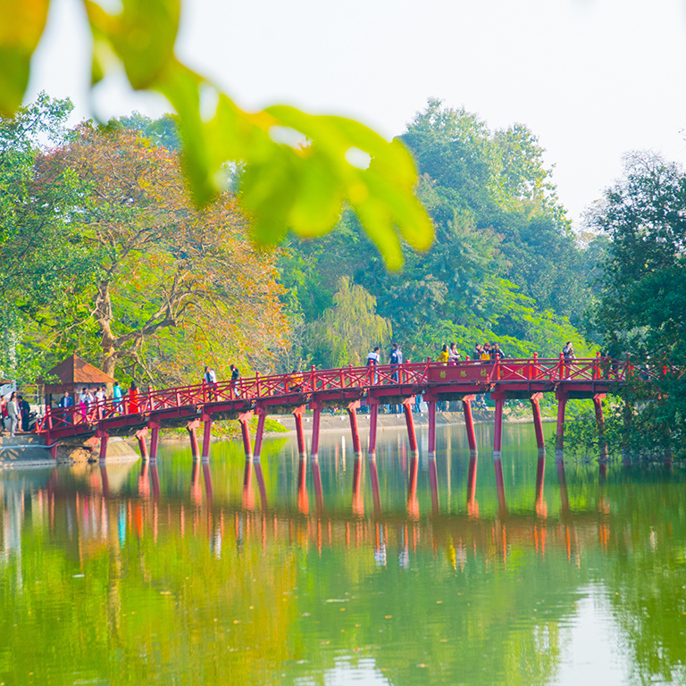 河內 ｜還劍湖